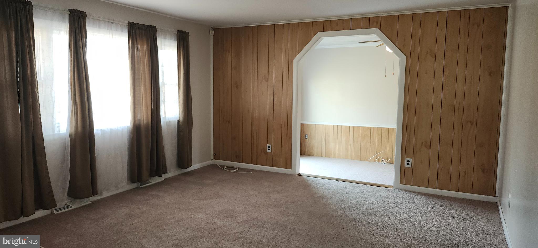 6015 CRACKLINGTOWN ROAD