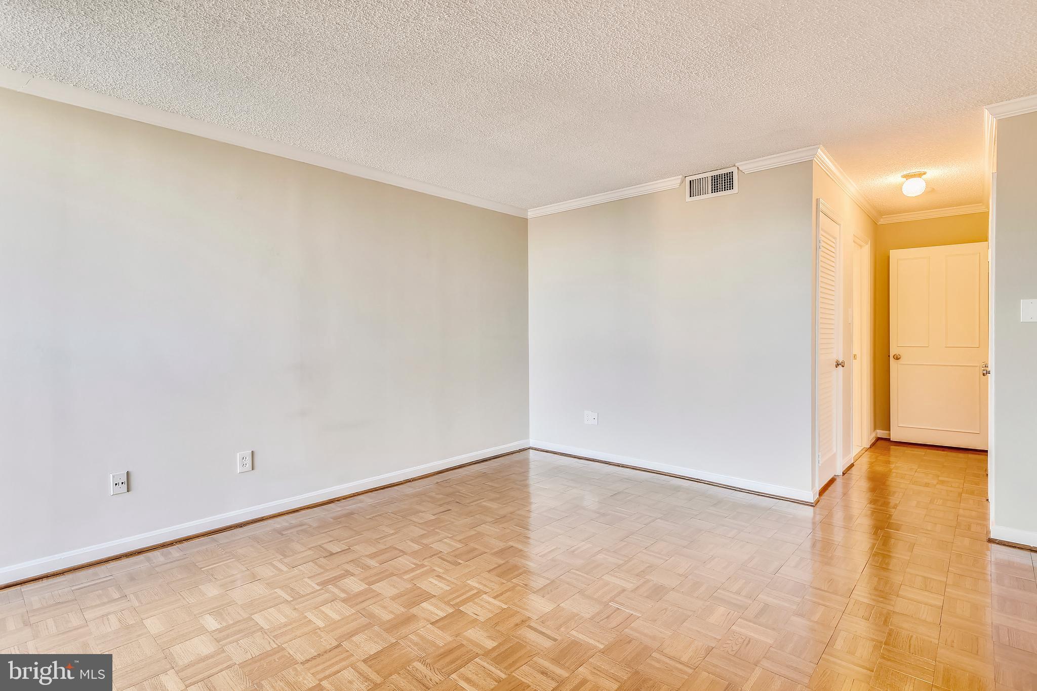 THE REPRESENTATIVE - Residential Lease