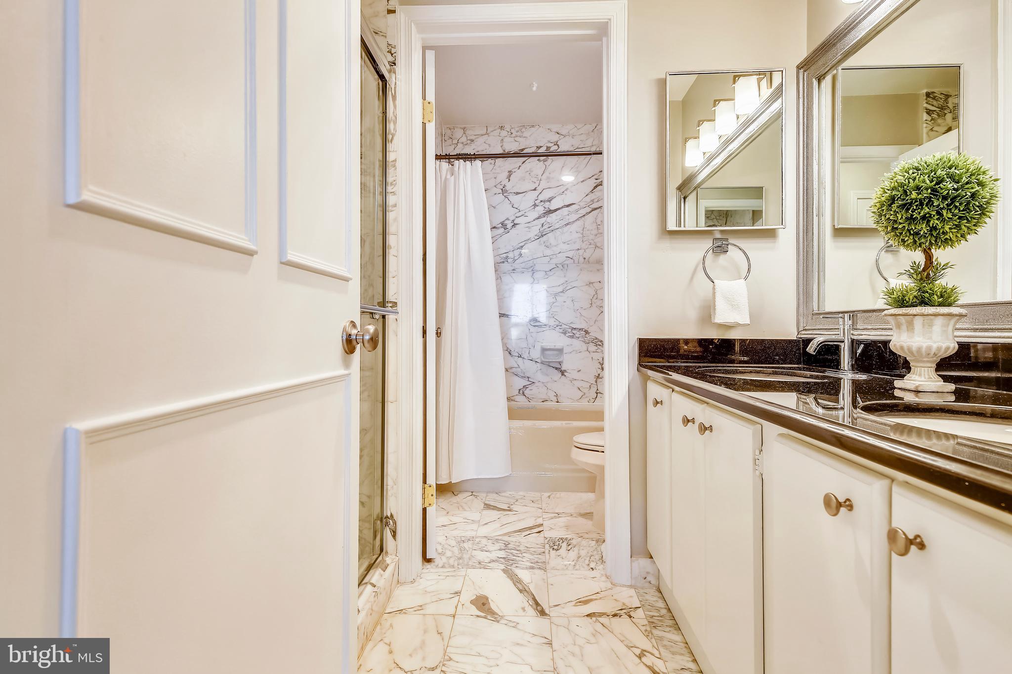 THE REPRESENTATIVE - Residential Lease