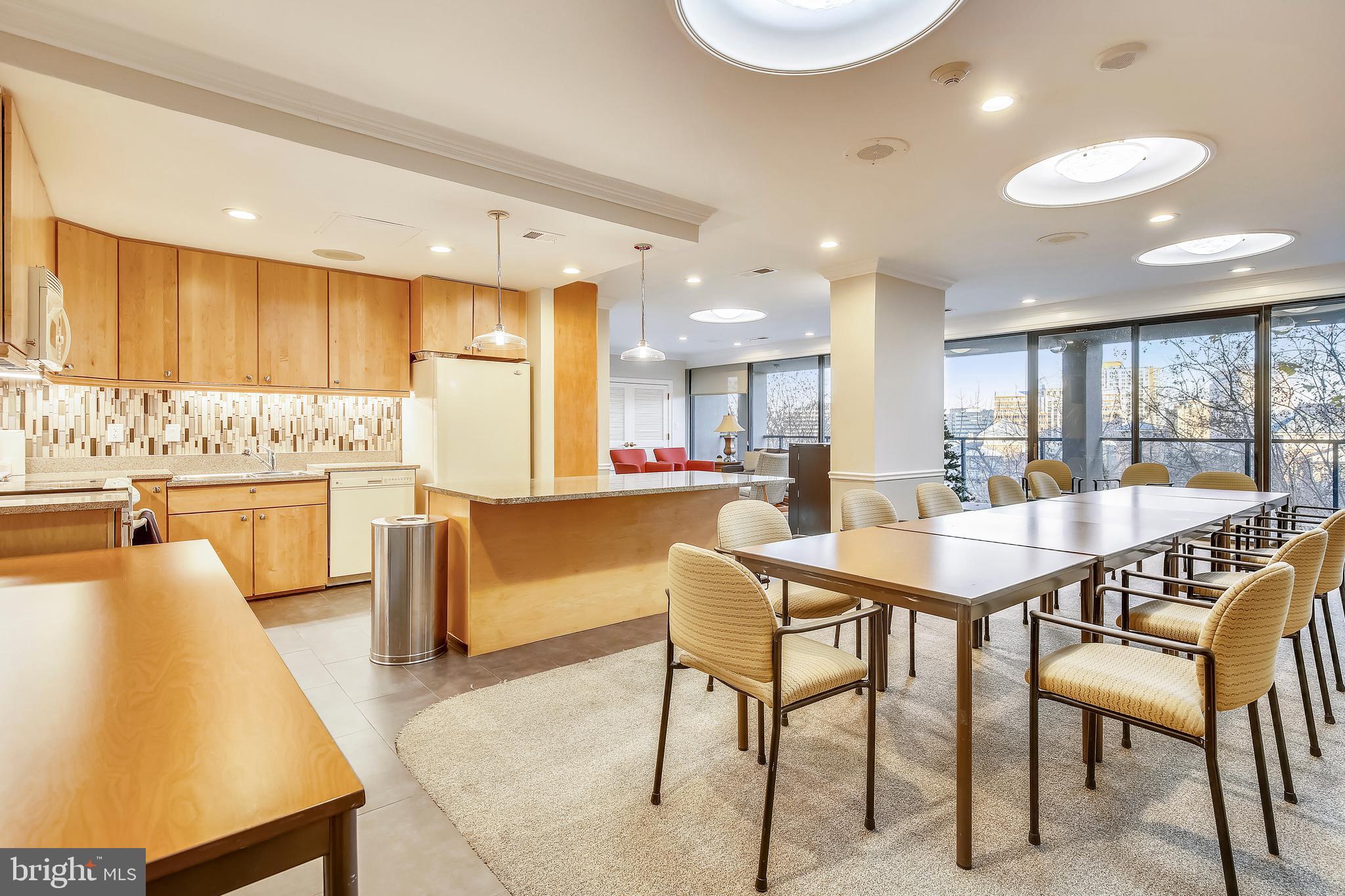 THE REPRESENTATIVE - Residential Lease