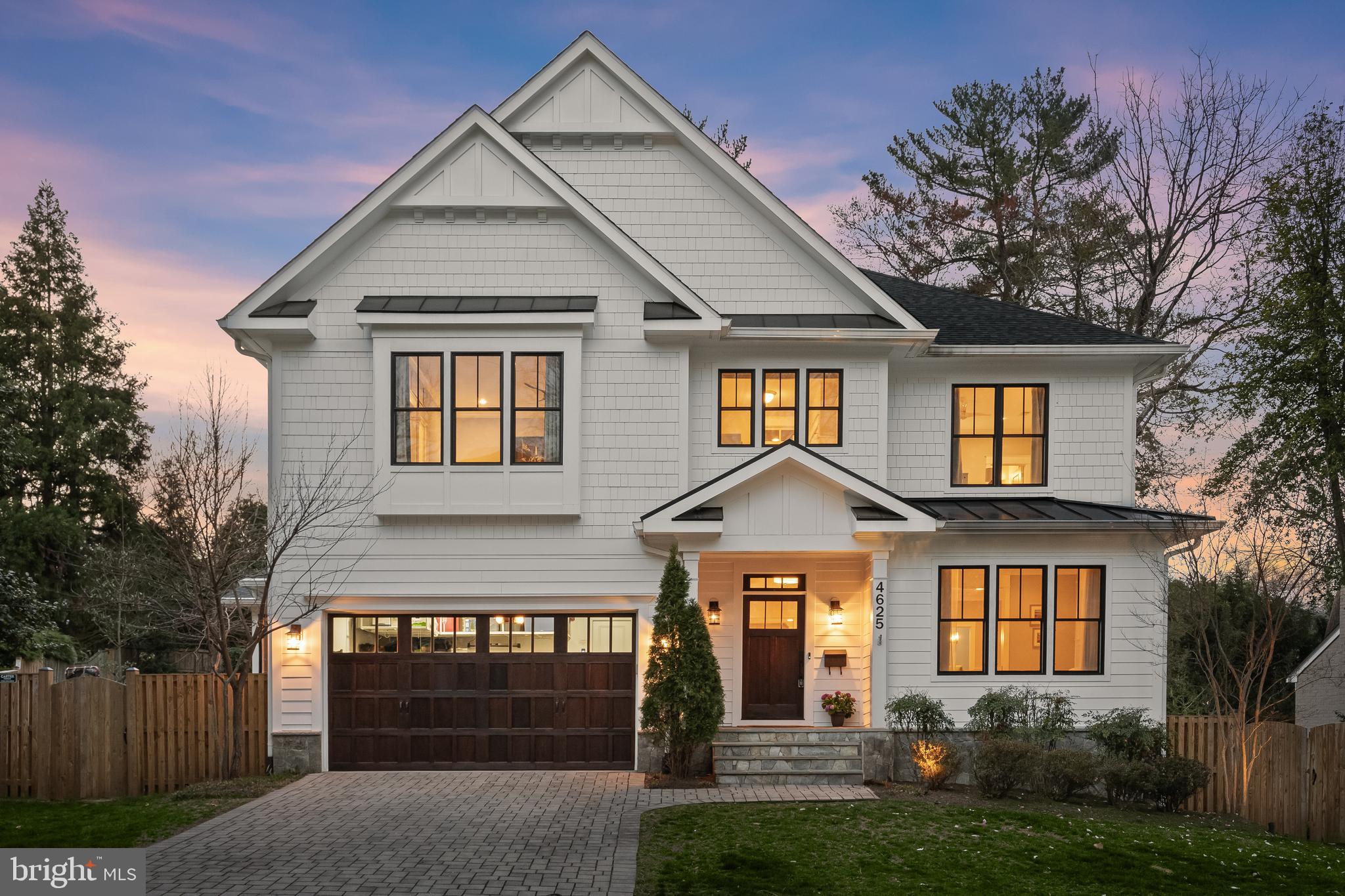 GOLF CLUB MANOR - Residential