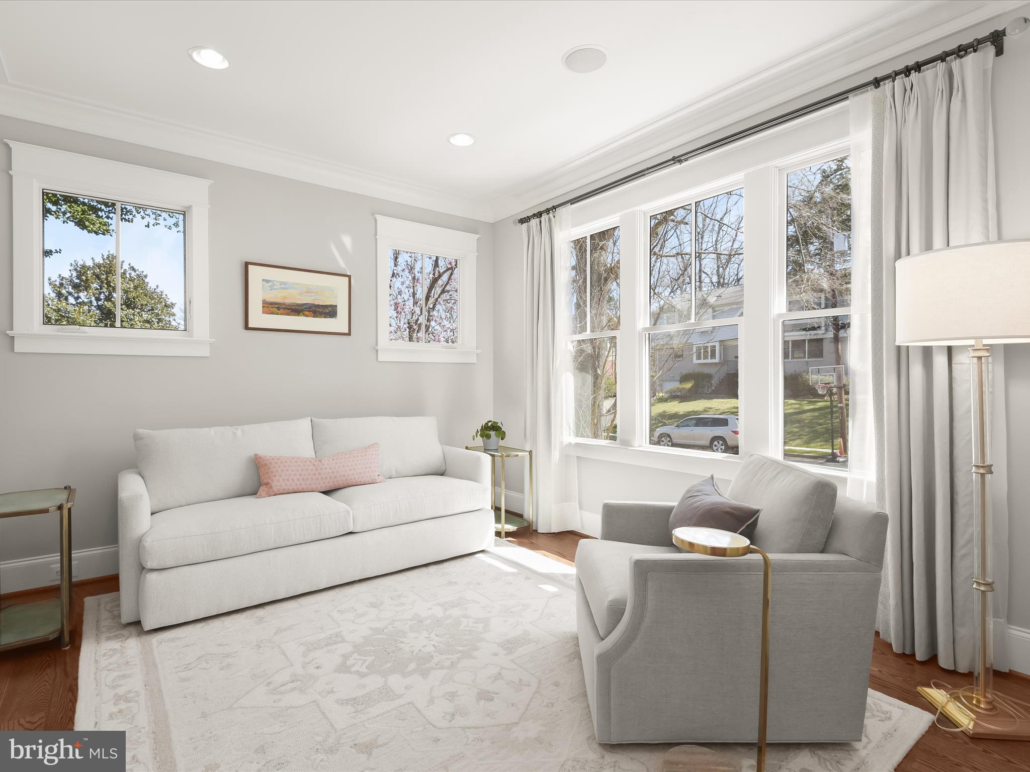 GOLF CLUB MANOR - Residential