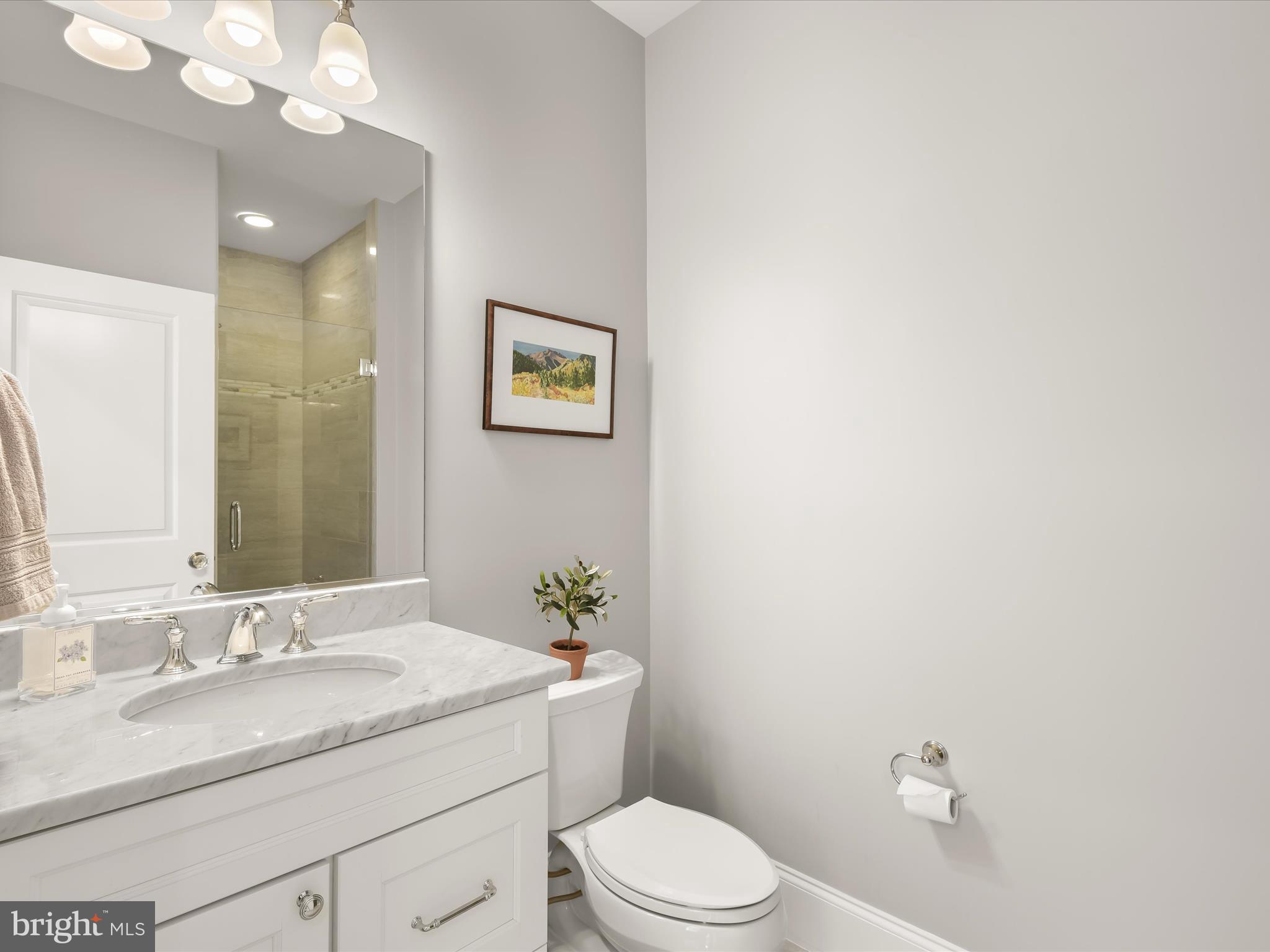 GOLF CLUB MANOR - Residential