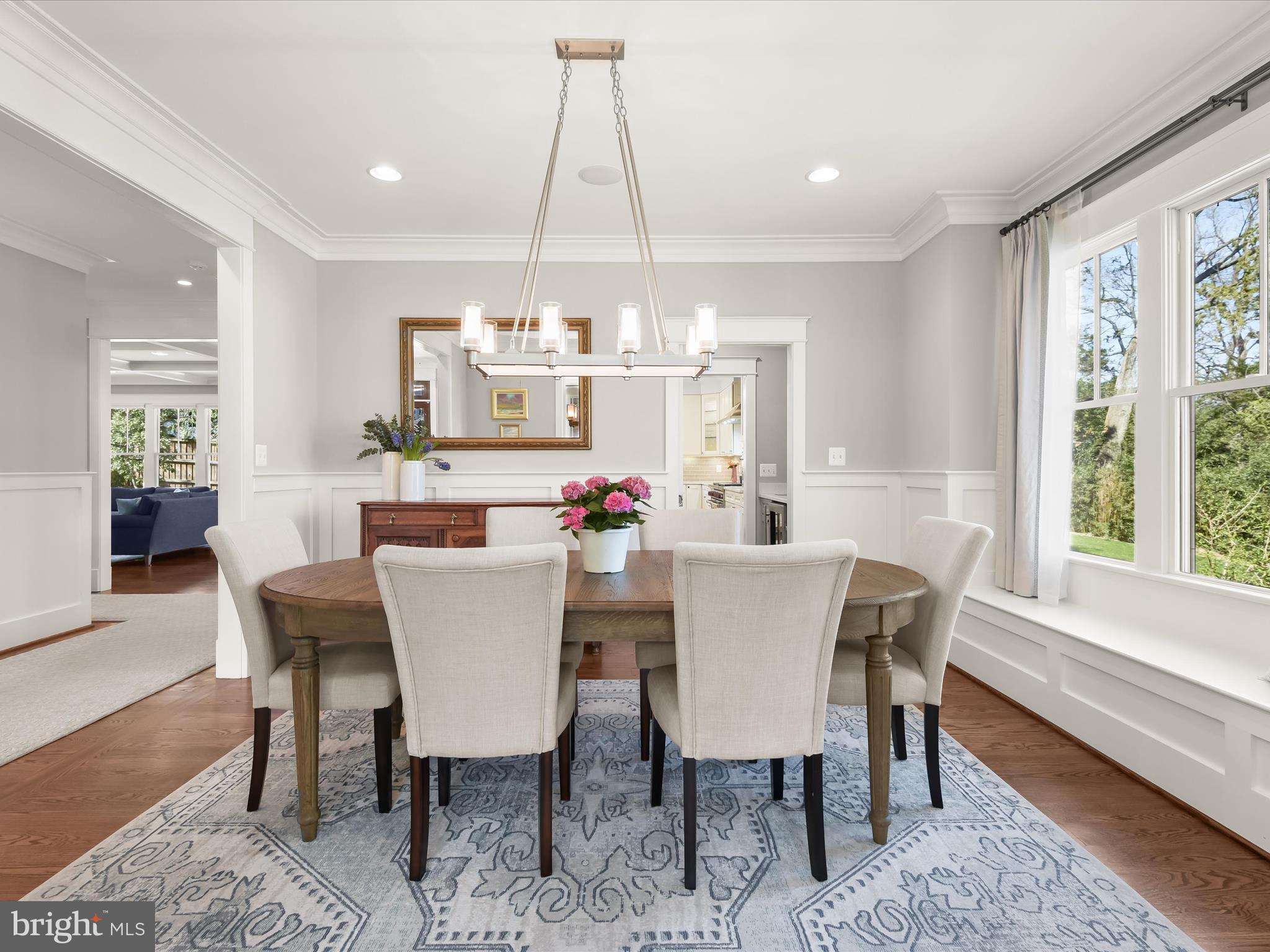 GOLF CLUB MANOR - Residential