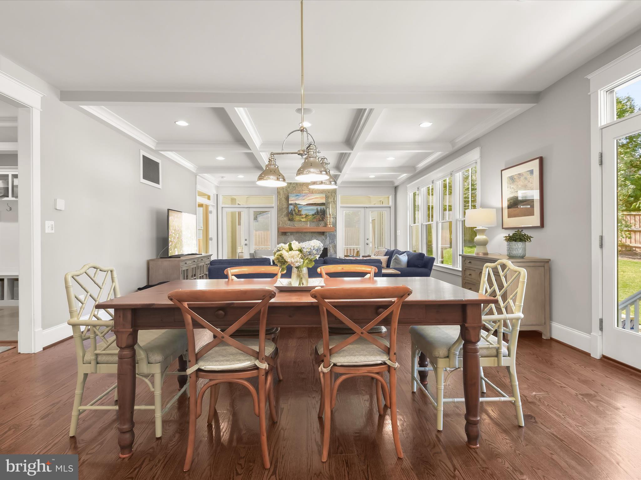 GOLF CLUB MANOR - Residential