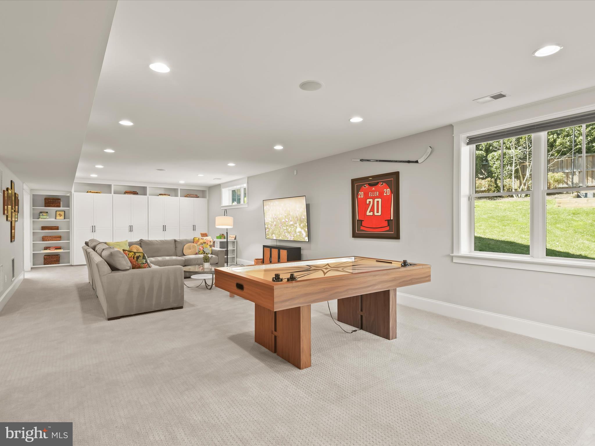 GOLF CLUB MANOR - Residential