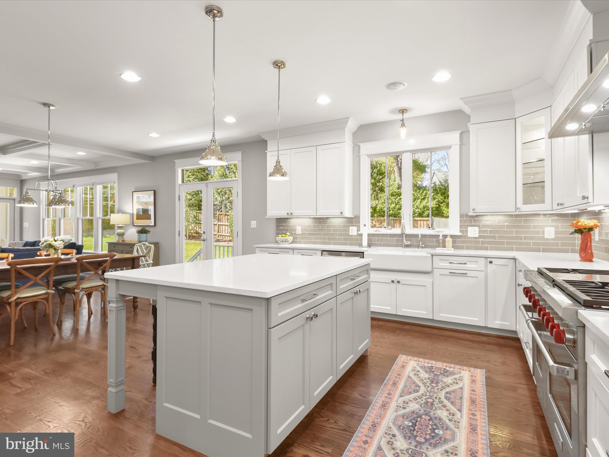 GOLF CLUB MANOR - Residential