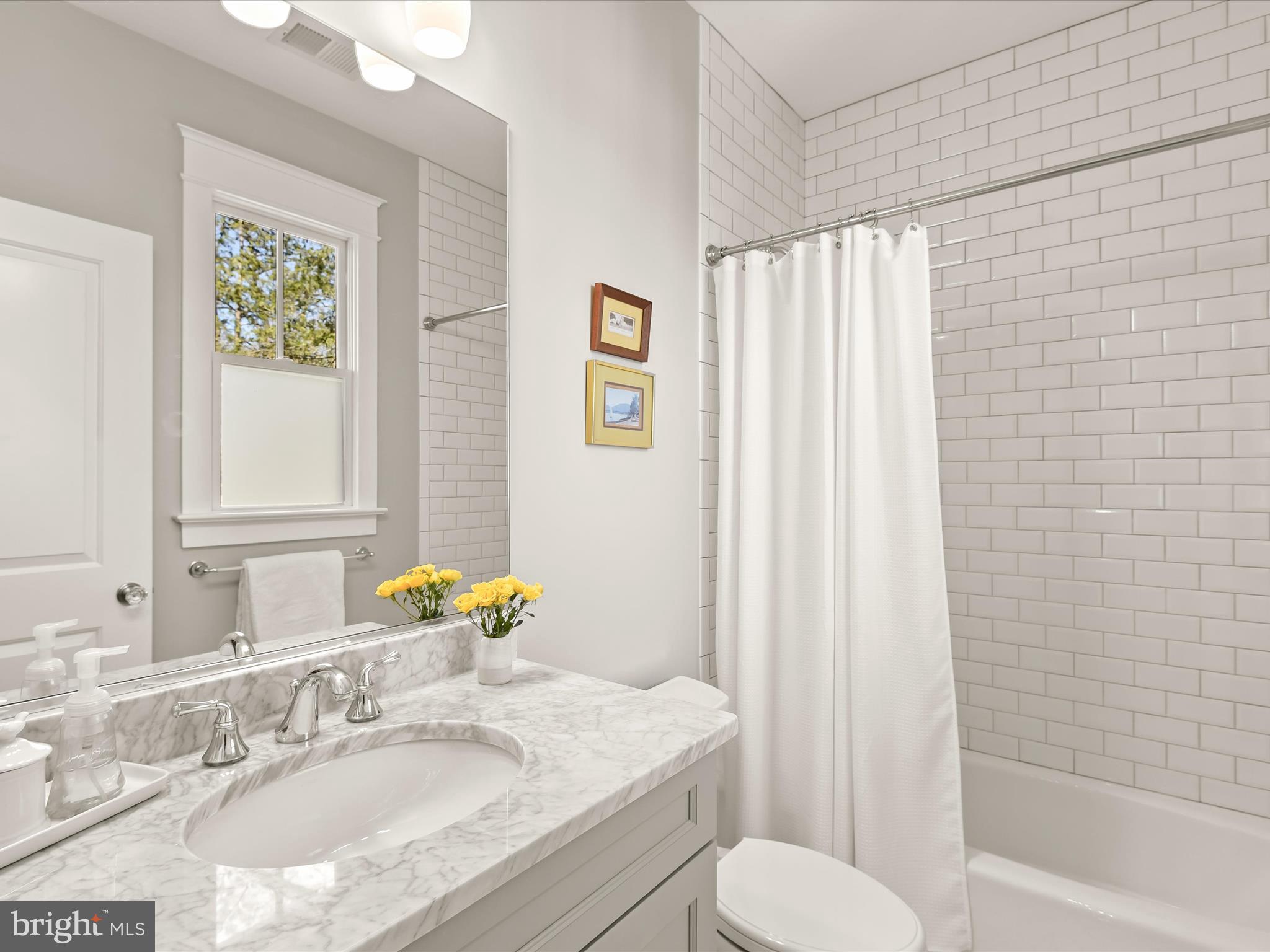 GOLF CLUB MANOR - Residential