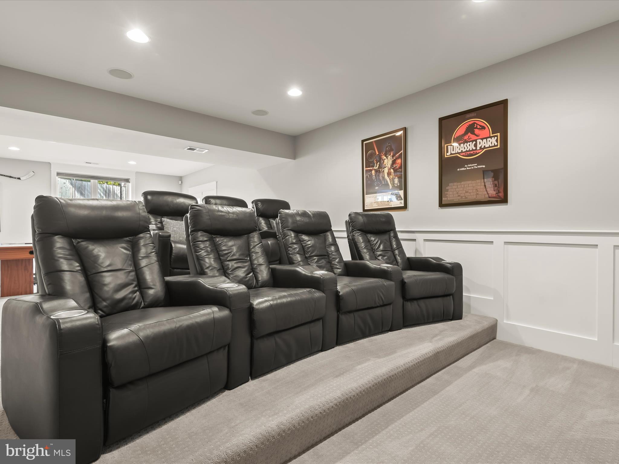 GOLF CLUB MANOR - Residential