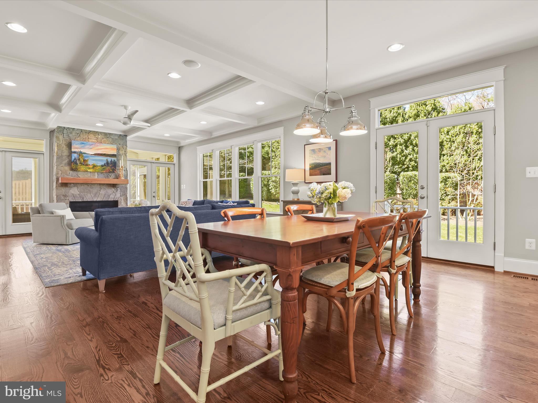 GOLF CLUB MANOR - Residential