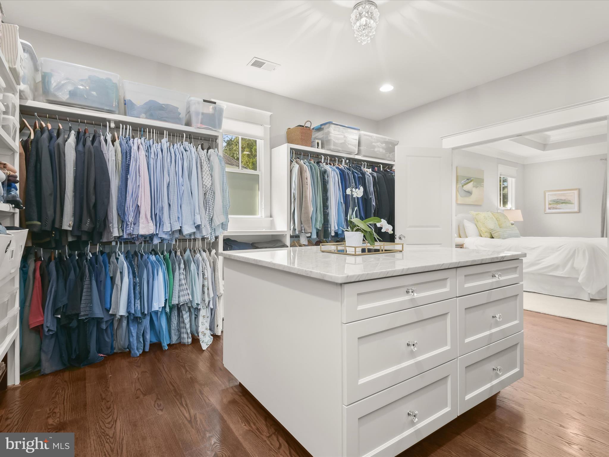 GOLF CLUB MANOR - Residential