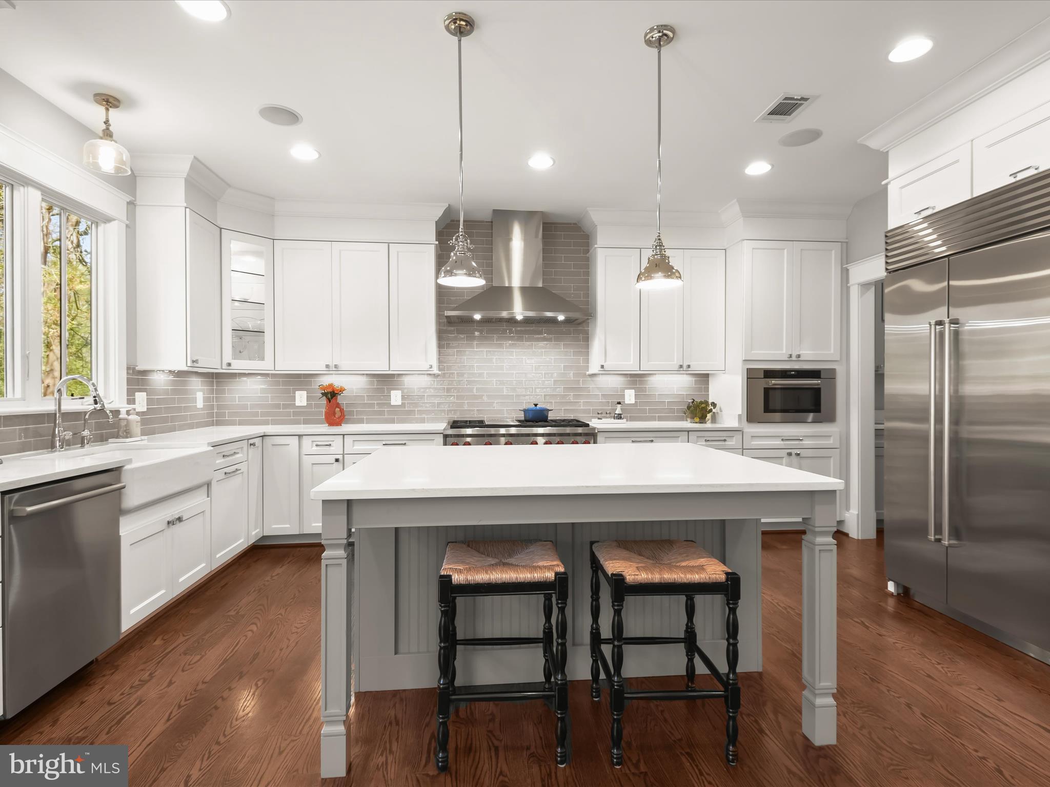 GOLF CLUB MANOR - Residential