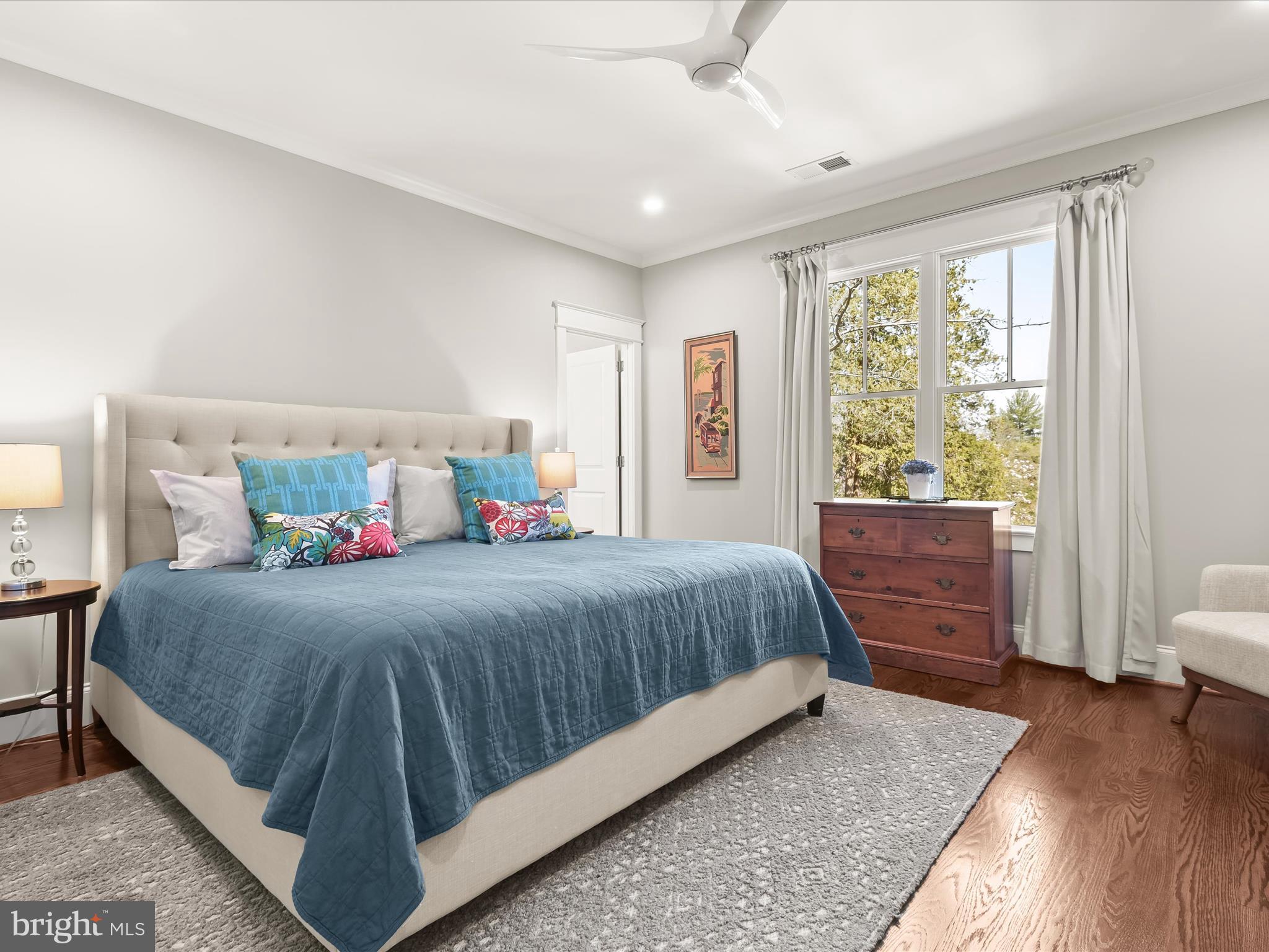 GOLF CLUB MANOR - Residential