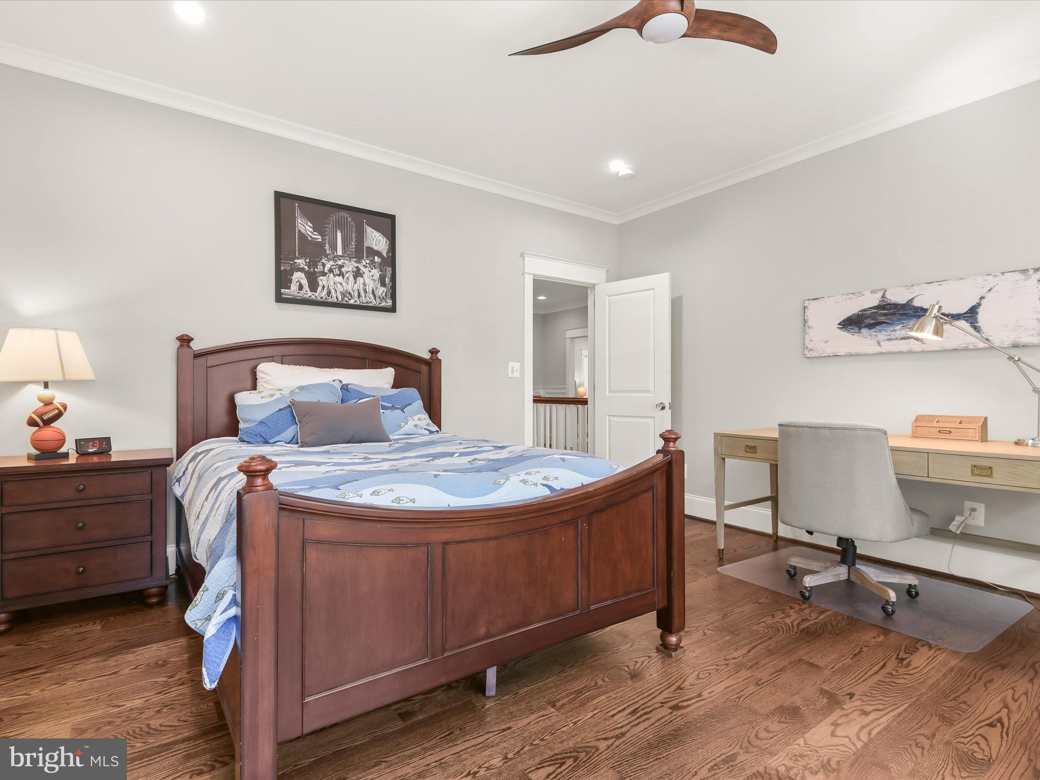 GOLF CLUB MANOR - Residential