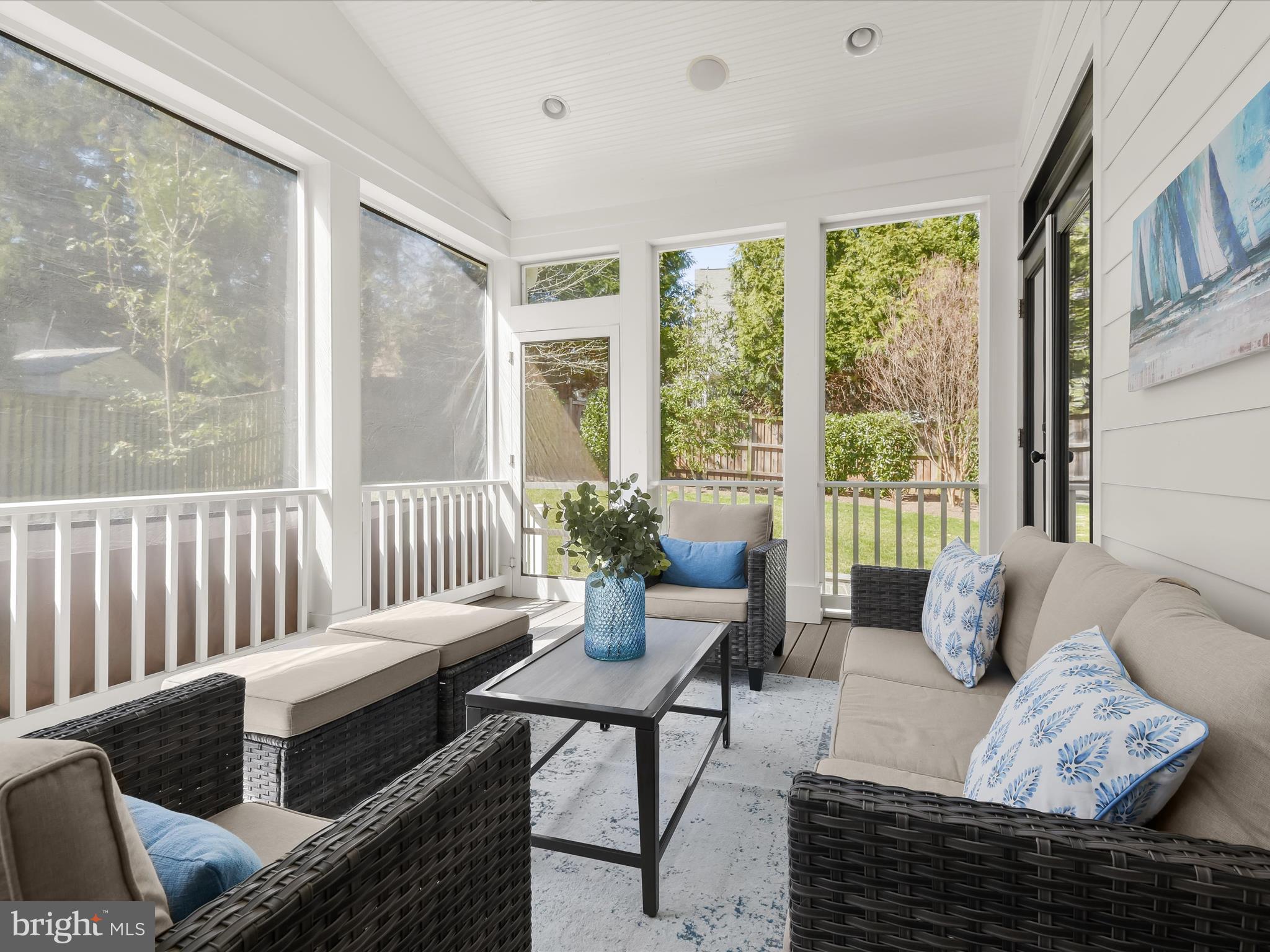 GOLF CLUB MANOR - Residential