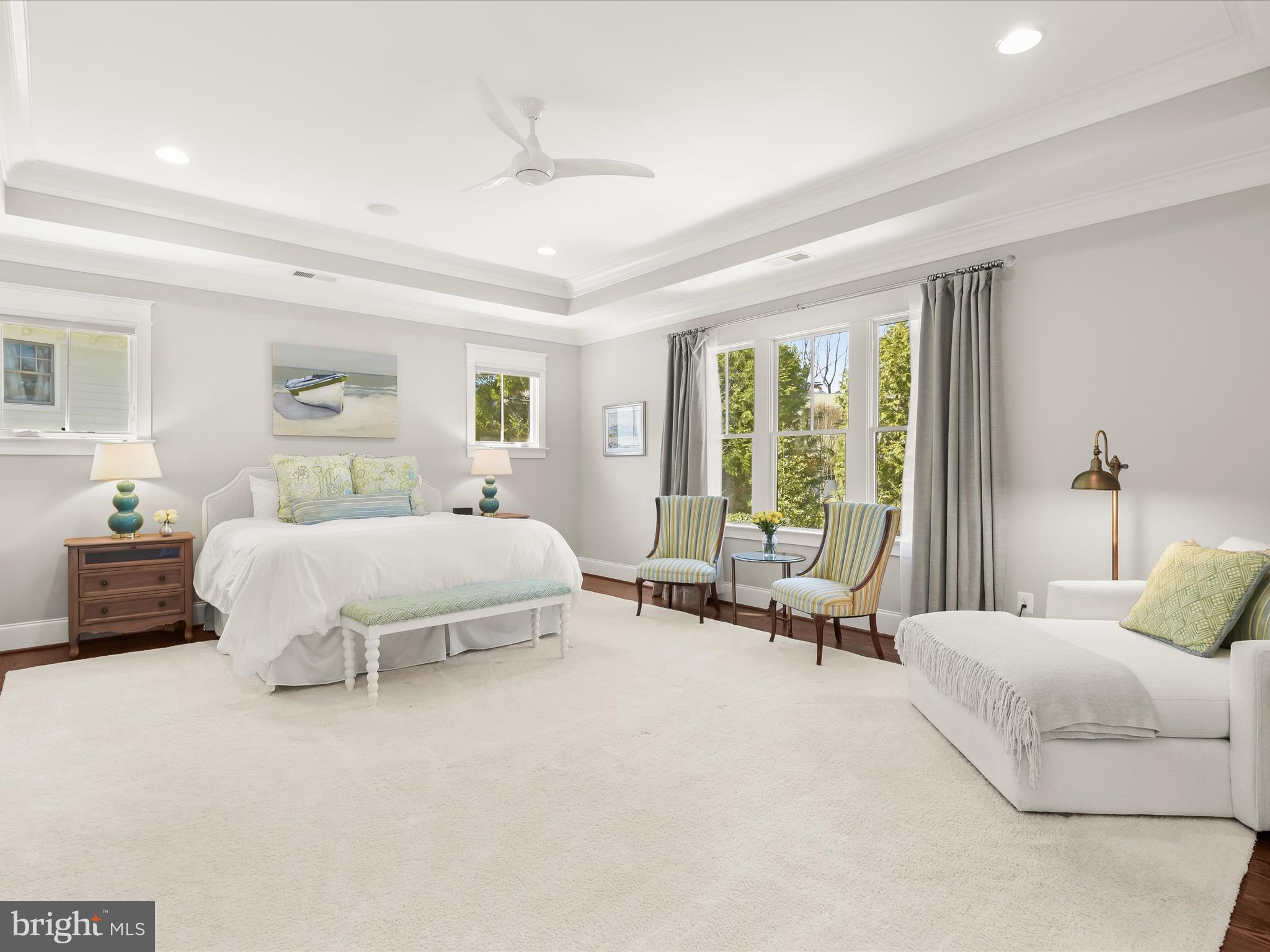 GOLF CLUB MANOR - Residential