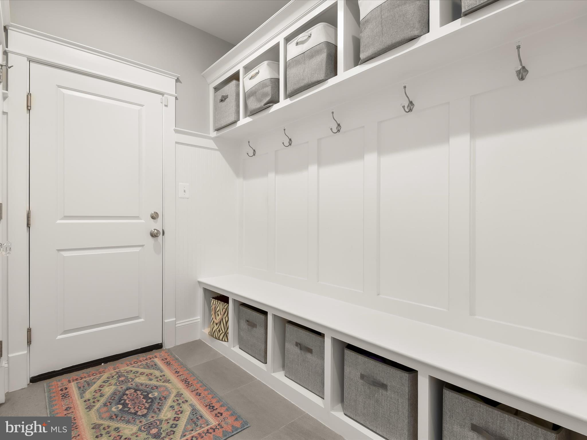 GOLF CLUB MANOR - Residential