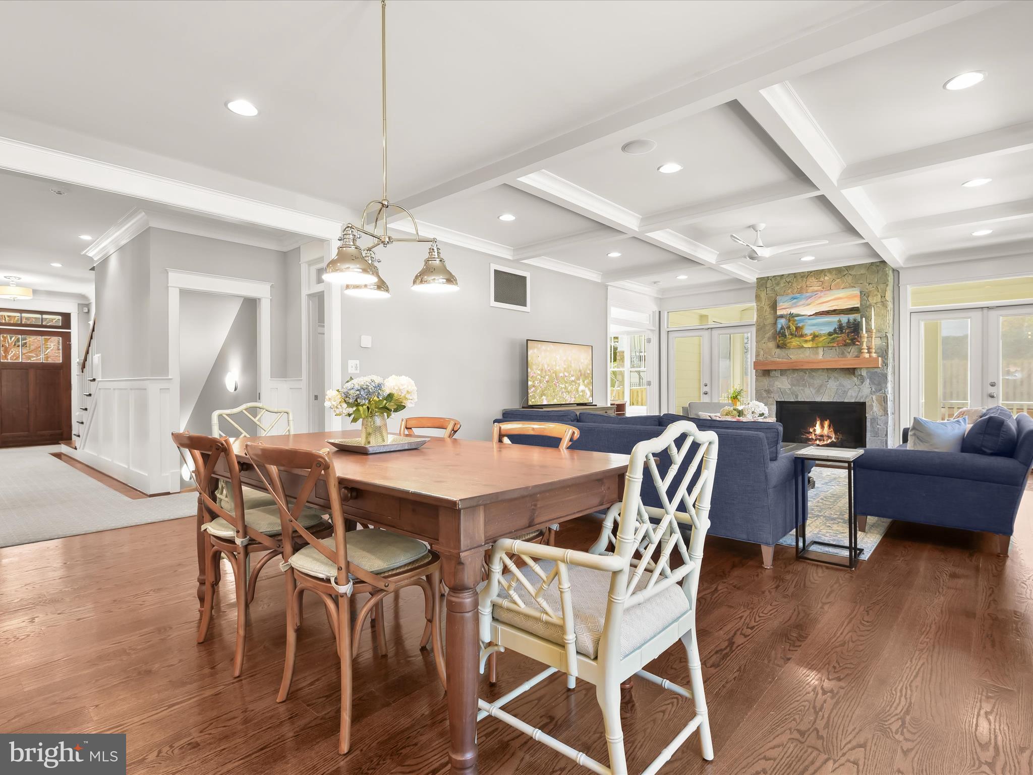 GOLF CLUB MANOR - Residential