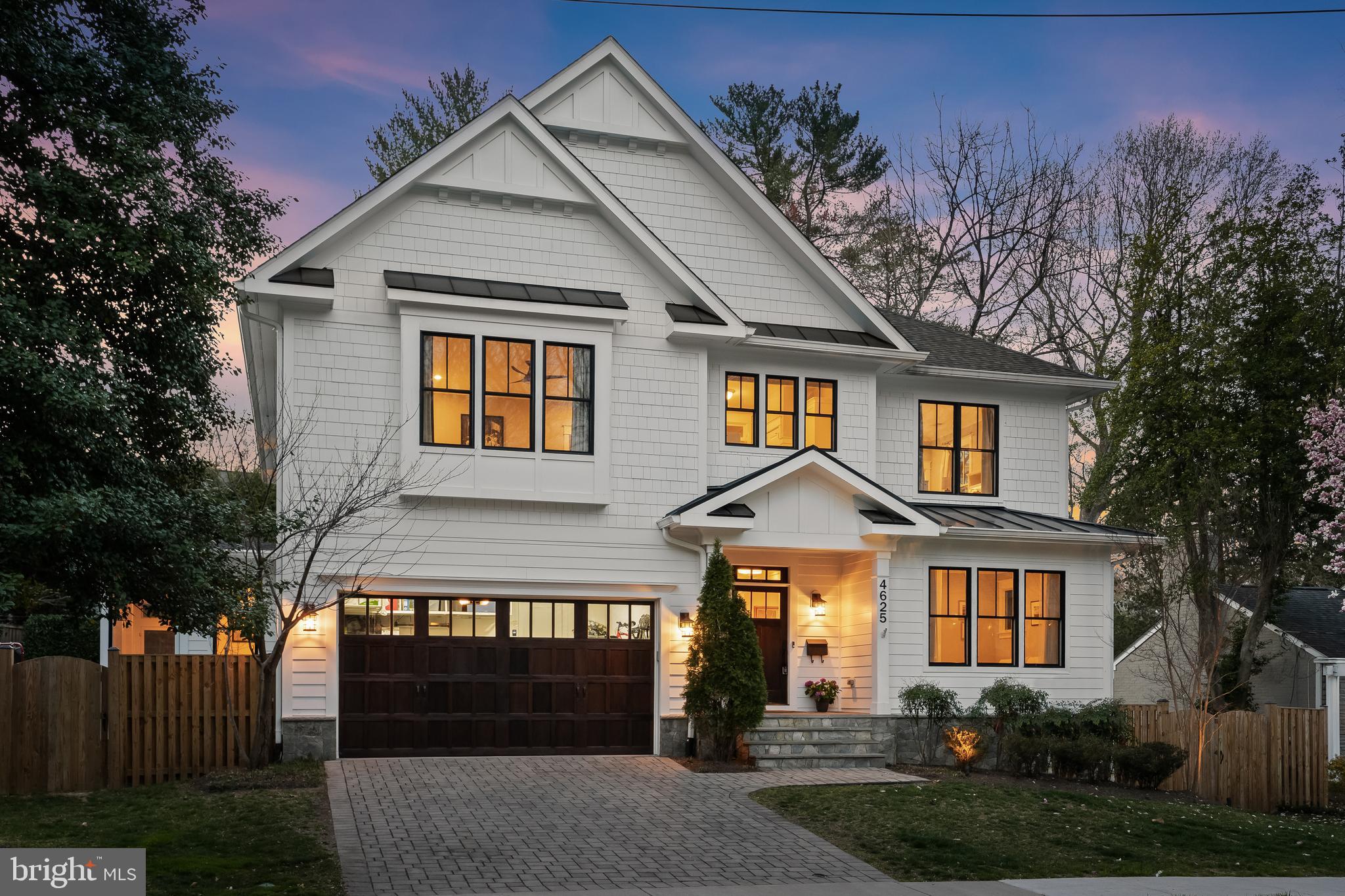 GOLF CLUB MANOR - Residential