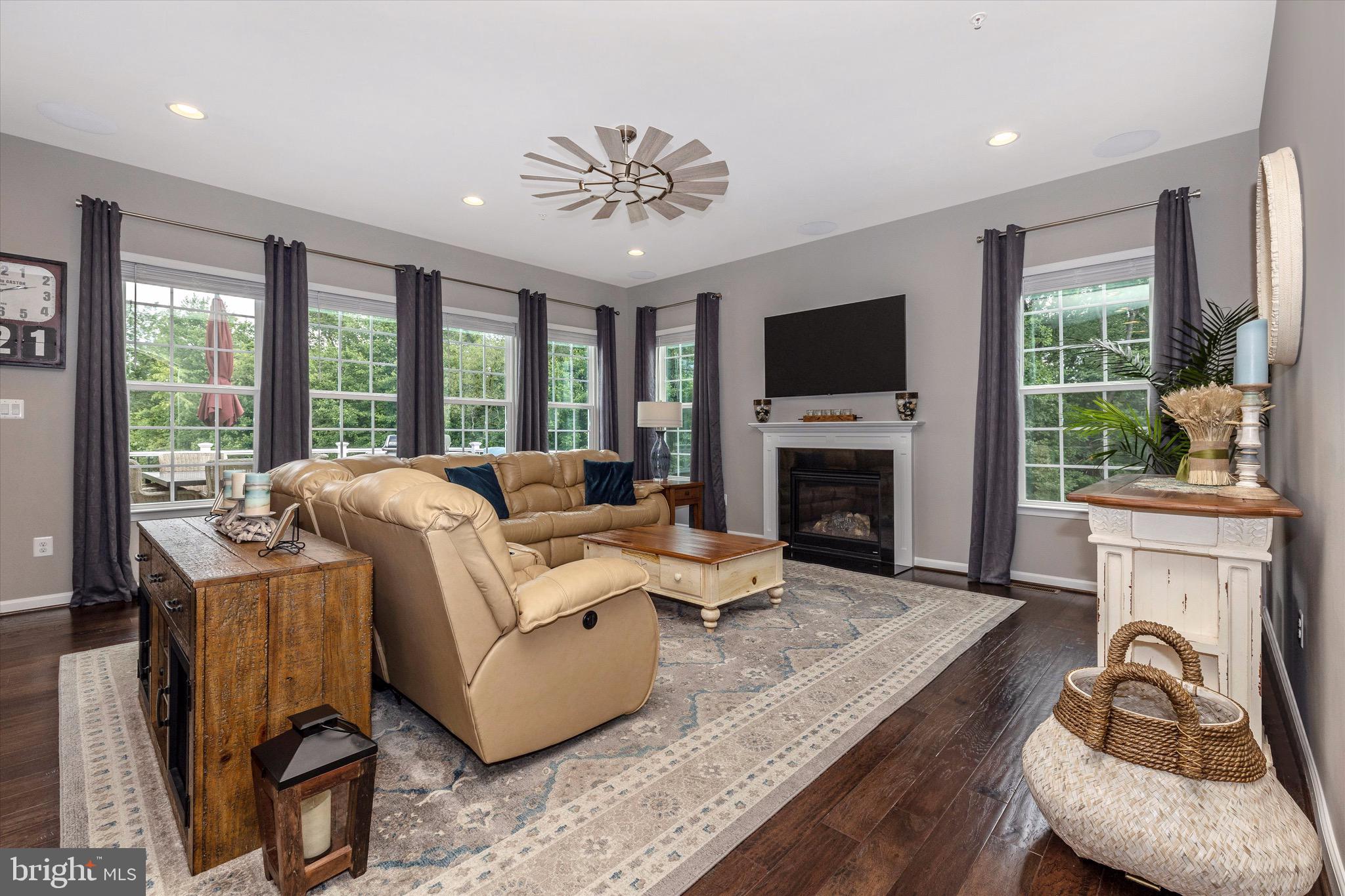 BOLTON HILL - Residential