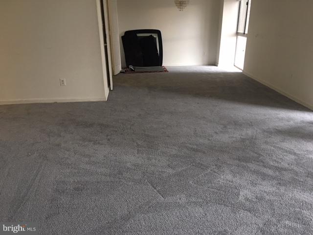 PRESIDENTIAL TOWERS - Residential Lease