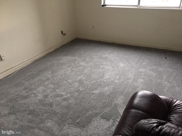 PRESIDENTIAL TOWERS - Residential Lease