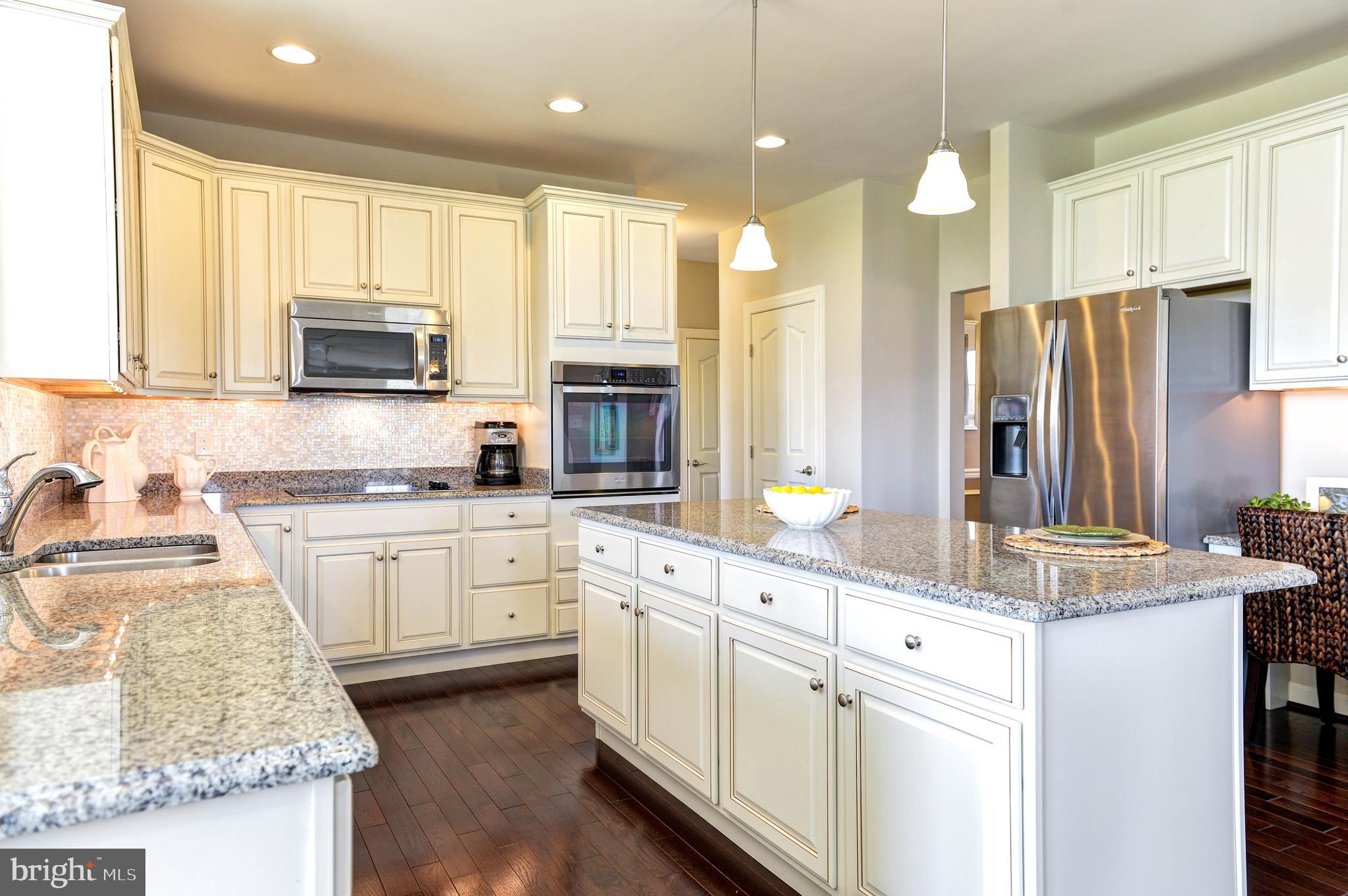 GREENE HILL FARM EST - Residential