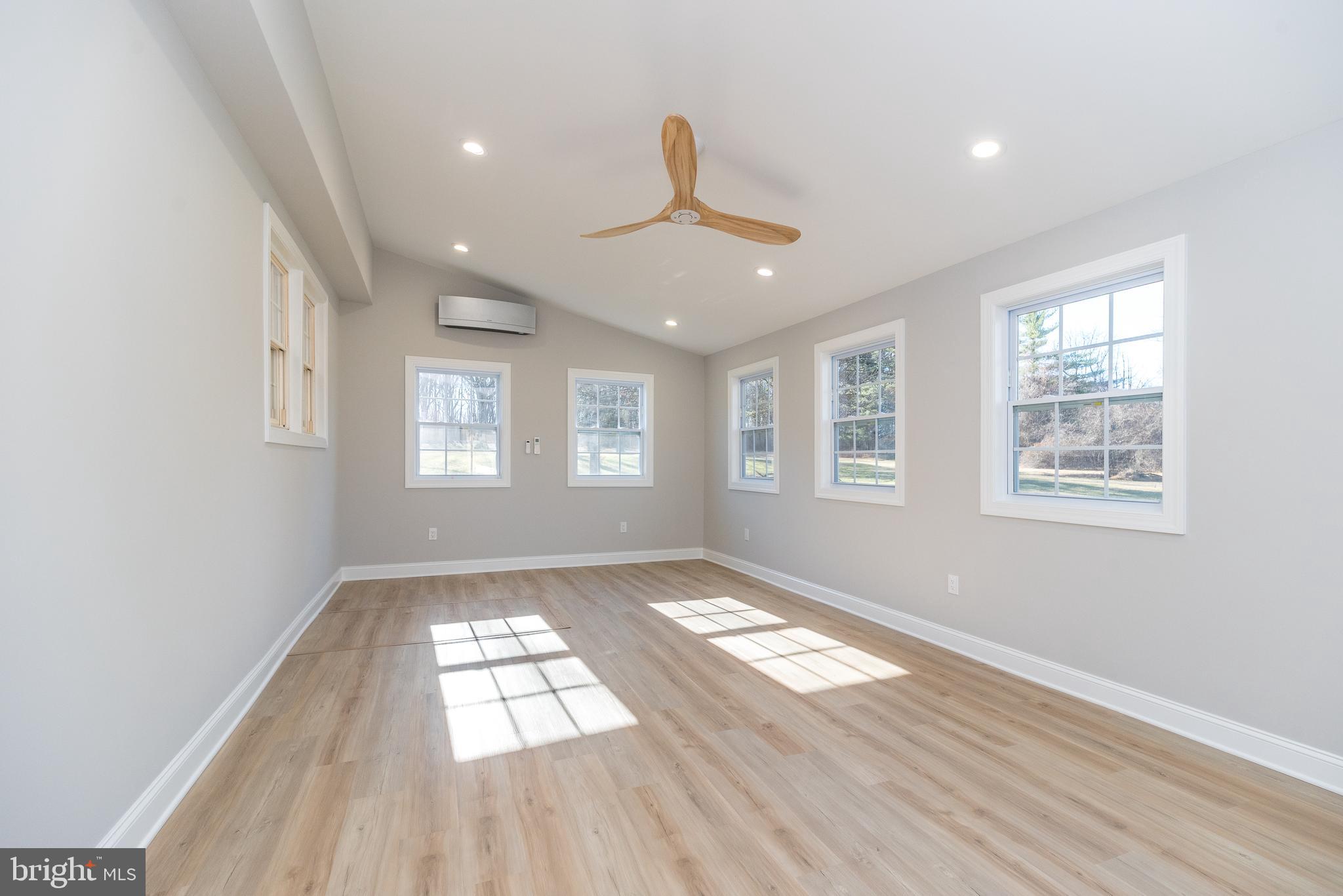 PENN BROOKE - Residential