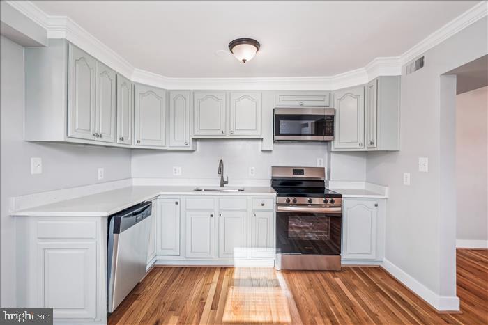 LAUREL - Residential