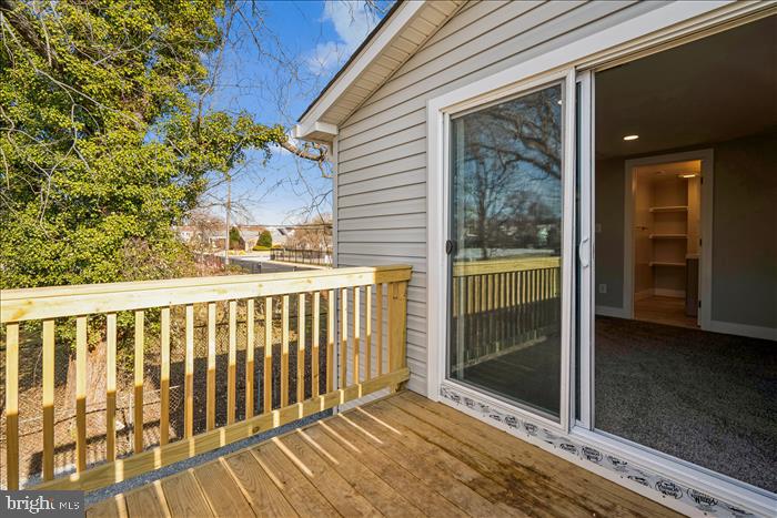 LAUREL - Residential