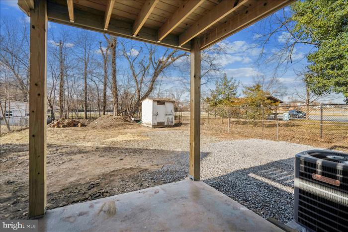 LAUREL - Residential