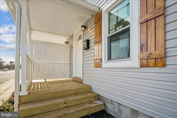 LAUREL - Residential