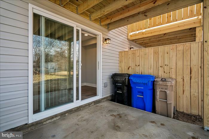 LAUREL - Residential