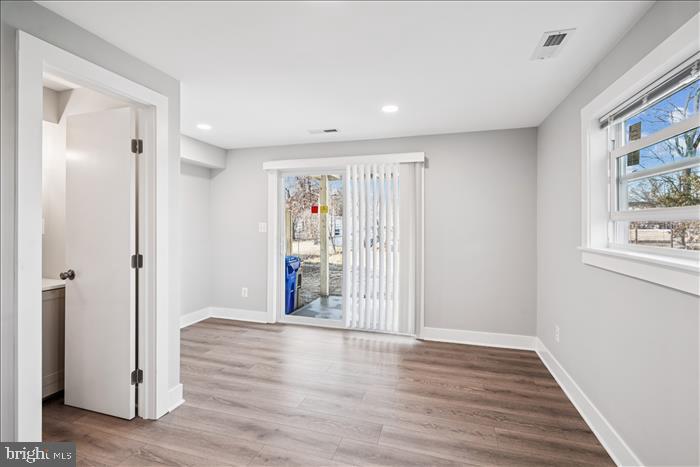 LAUREL - Residential