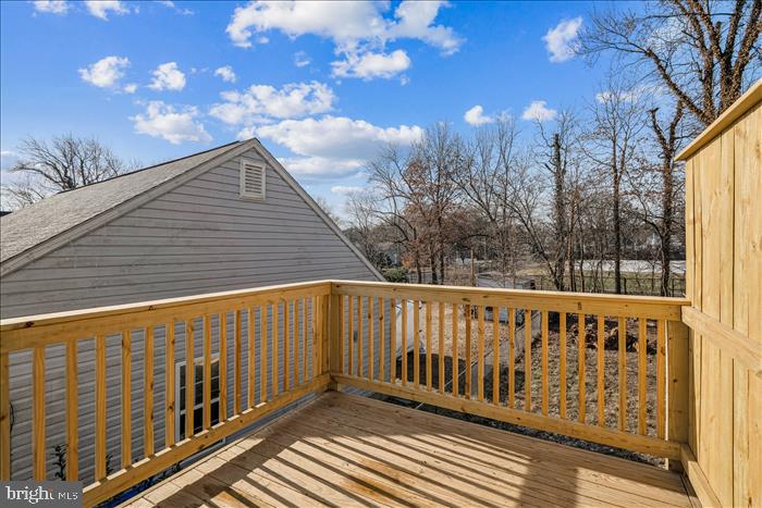 LAUREL - Residential