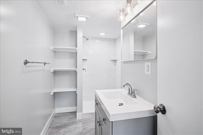 LAUREL - Residential