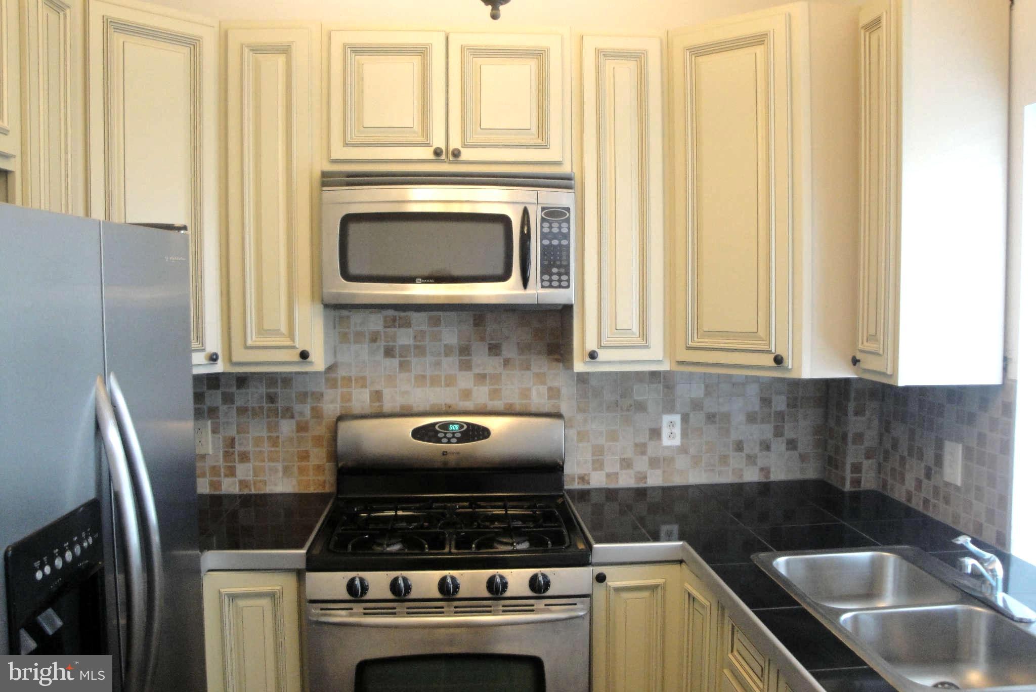 HIGHLANDTOWN - Residential