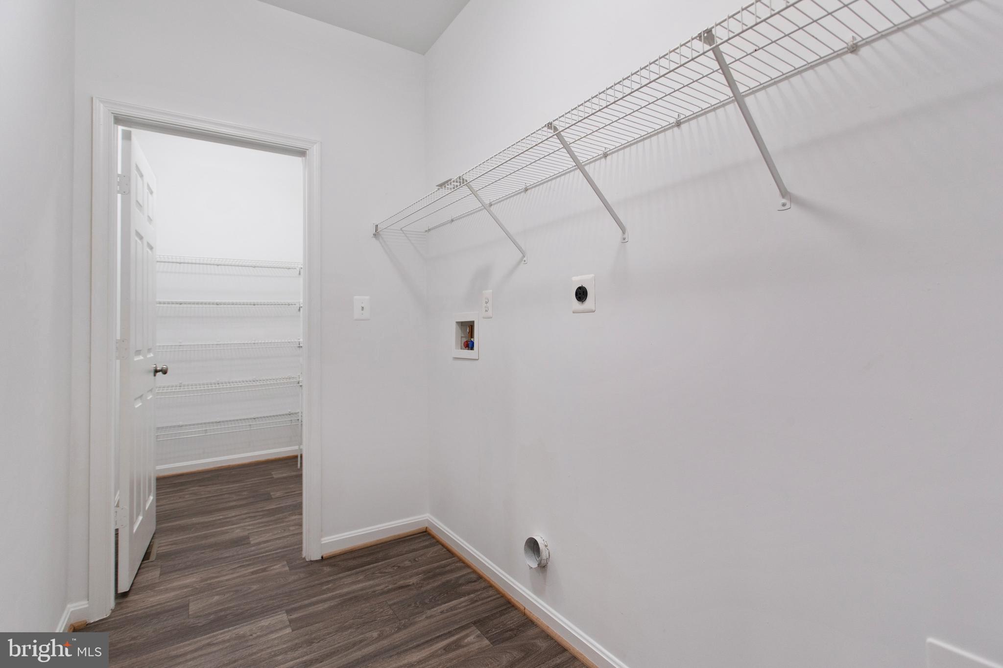 BRENTSMILL - Residential