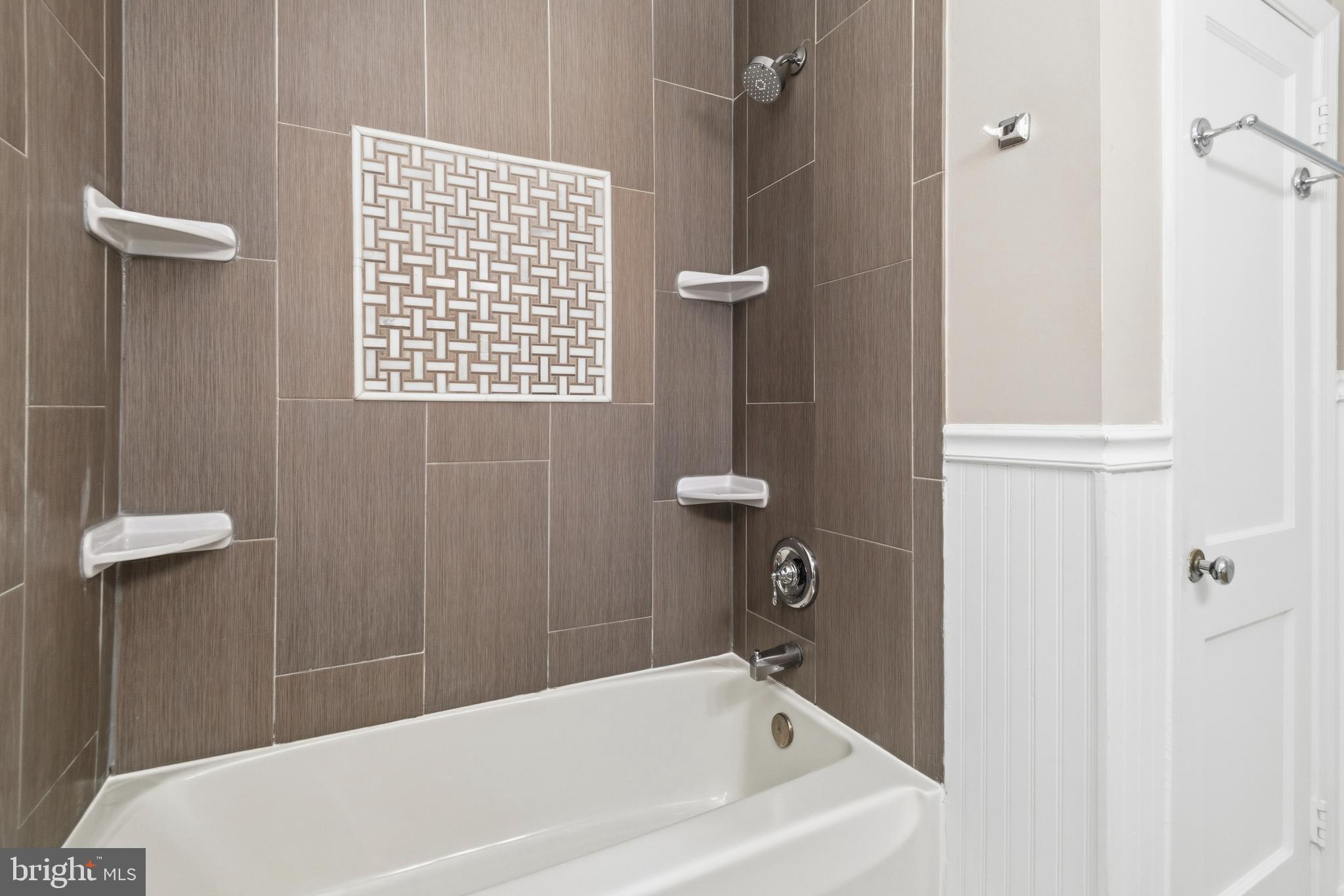 LOCH RAVEN MANOR - Residential