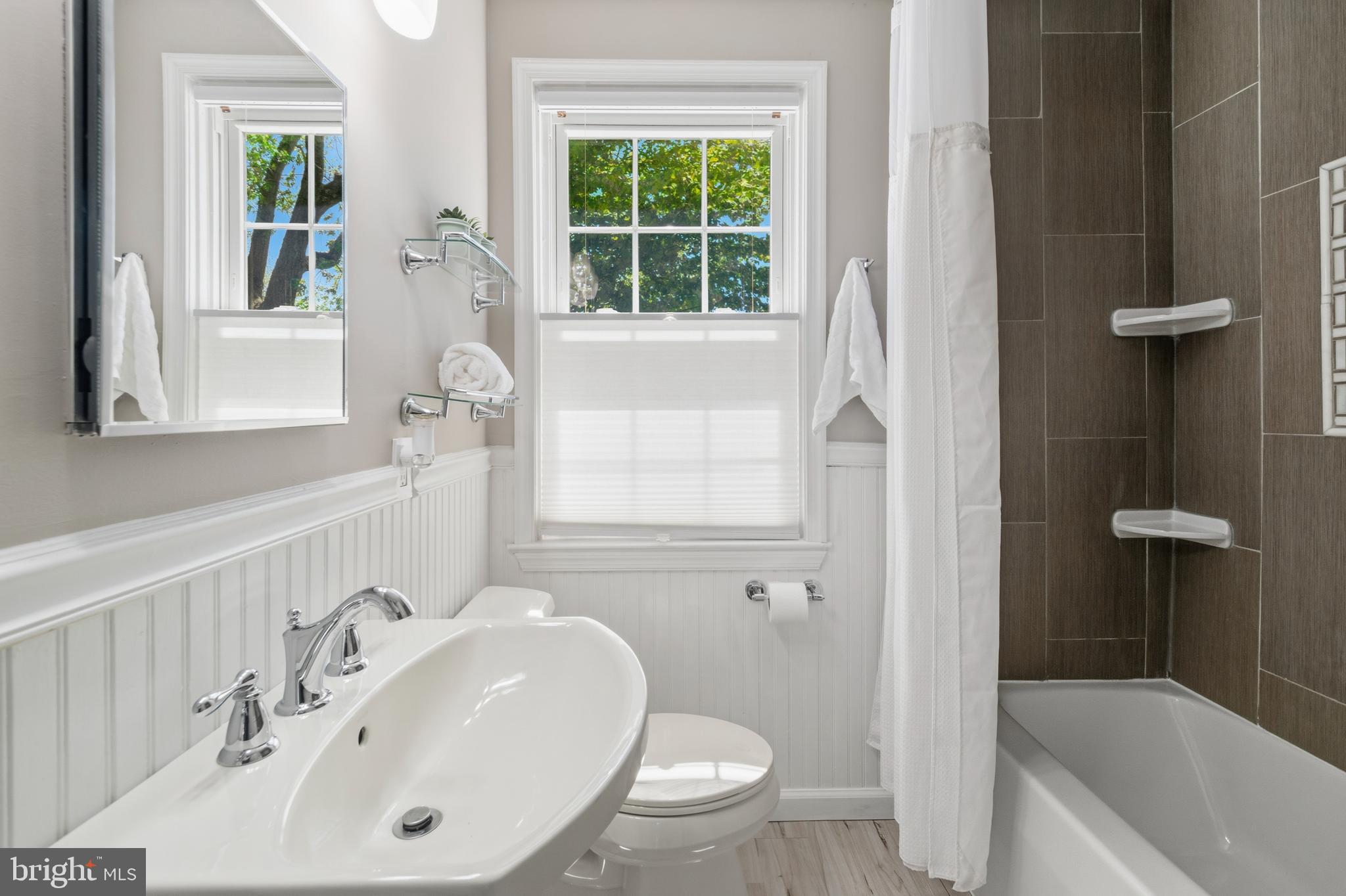 LOCH RAVEN MANOR - Residential