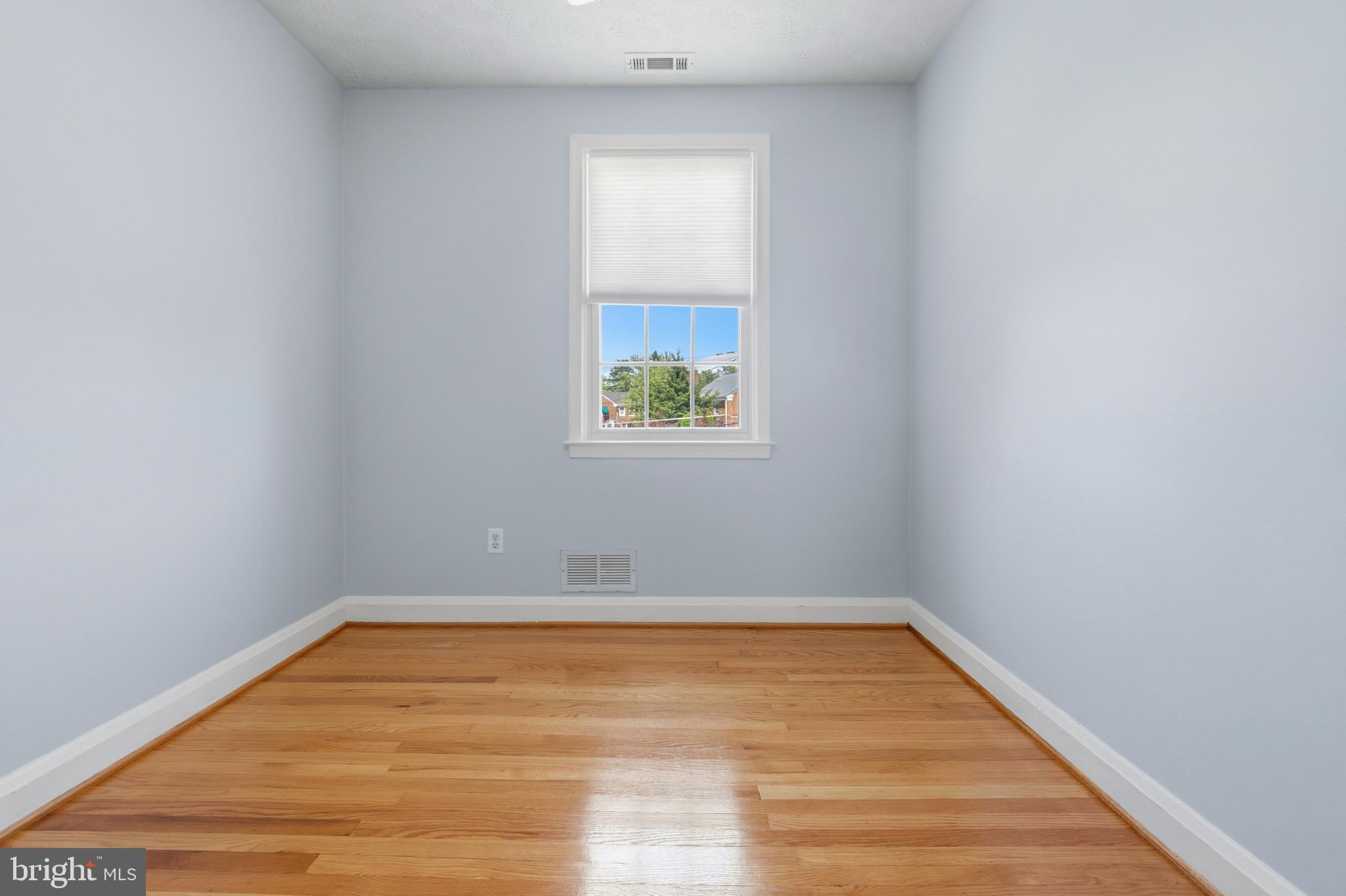 LOCH RAVEN MANOR - Residential