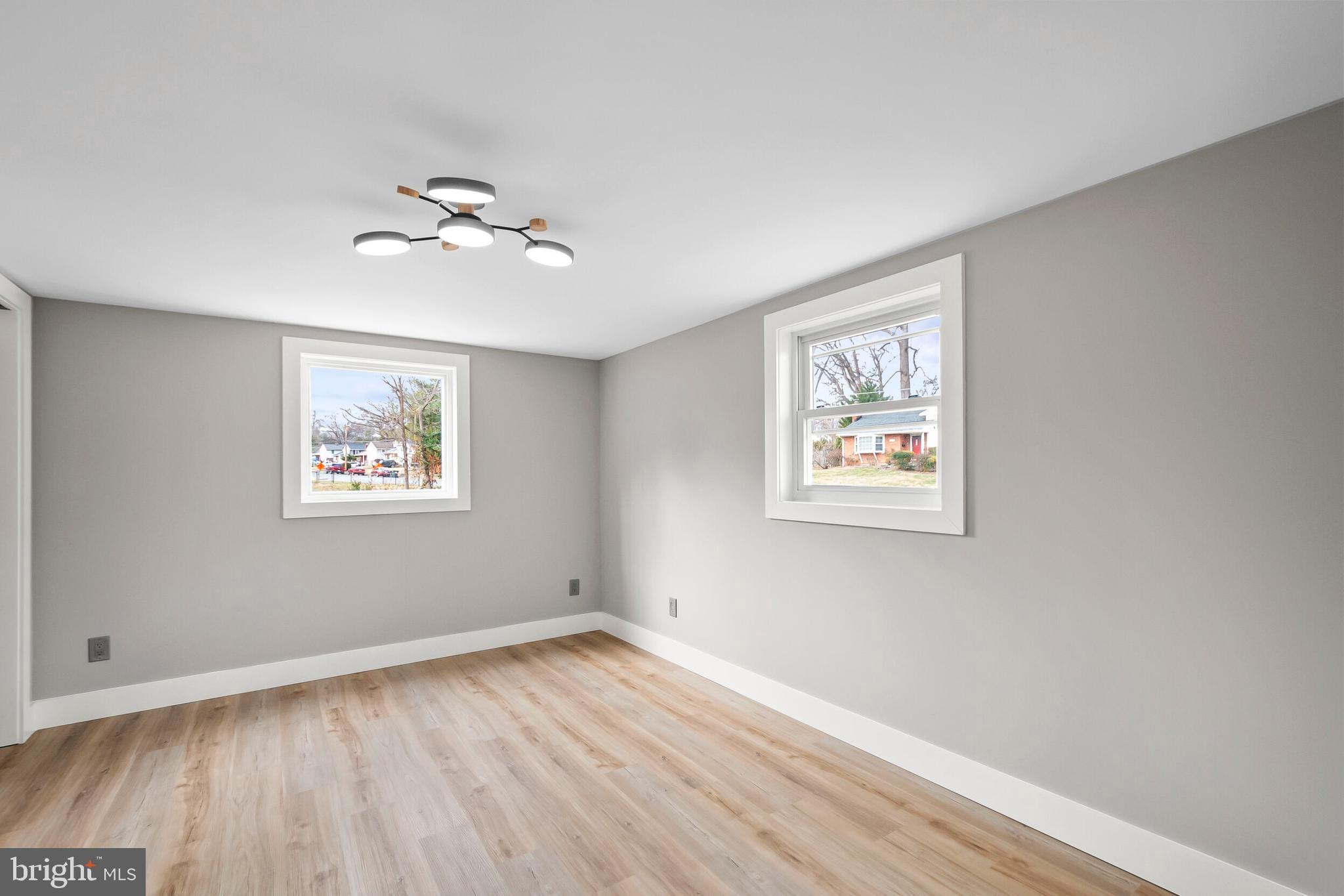 NORTH SPRINGFIELD - Residential