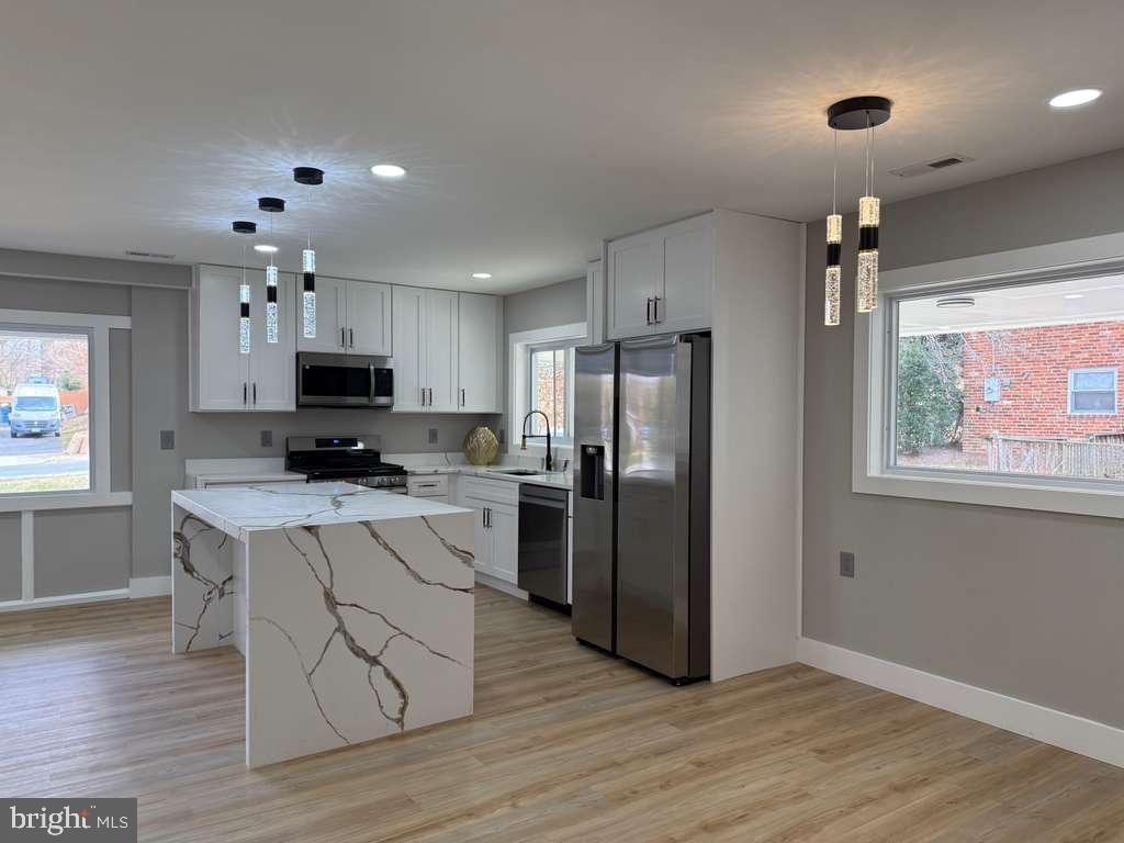 NORTH SPRINGFIELD - Residential