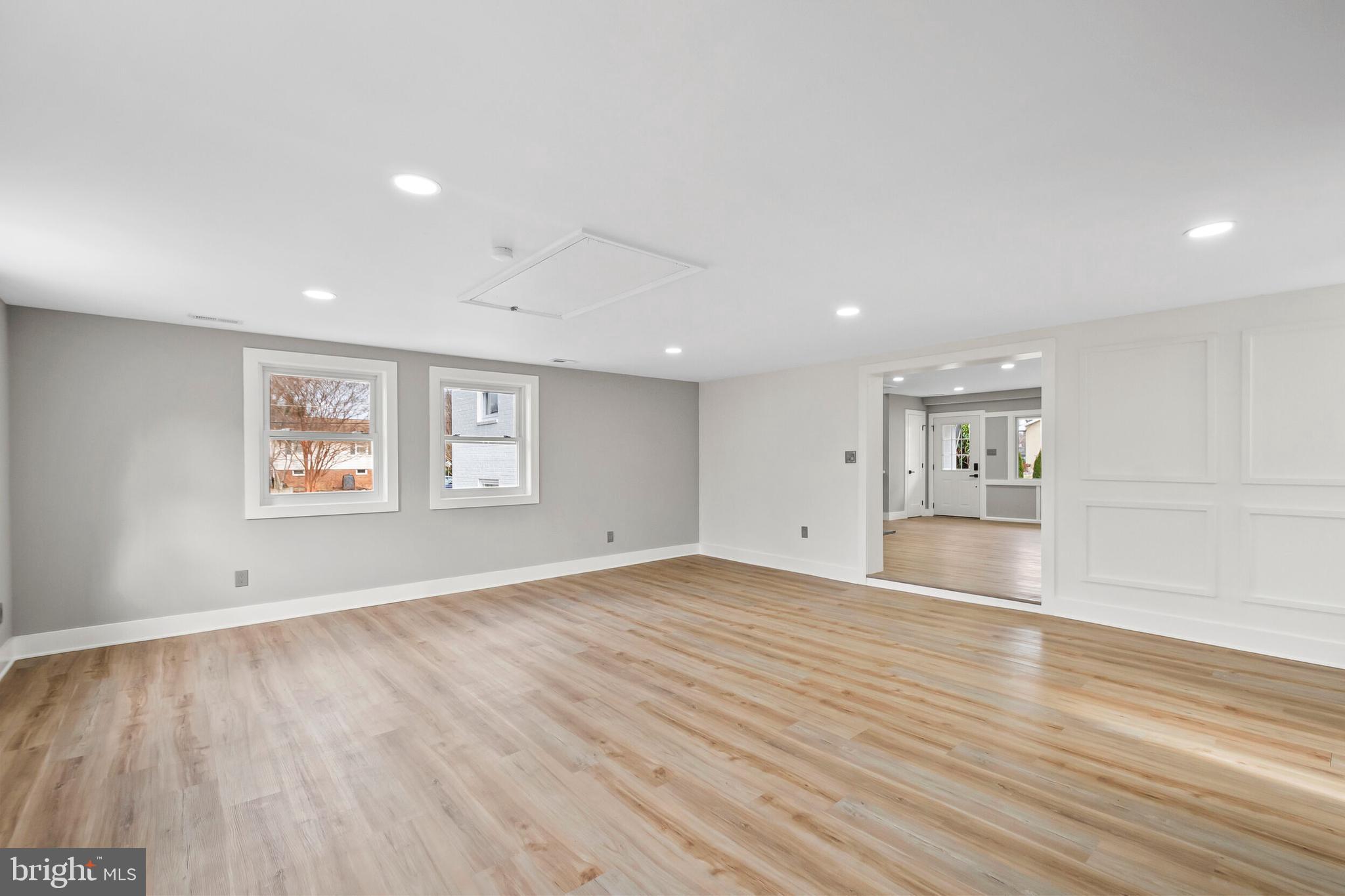 NORTH SPRINGFIELD - Residential