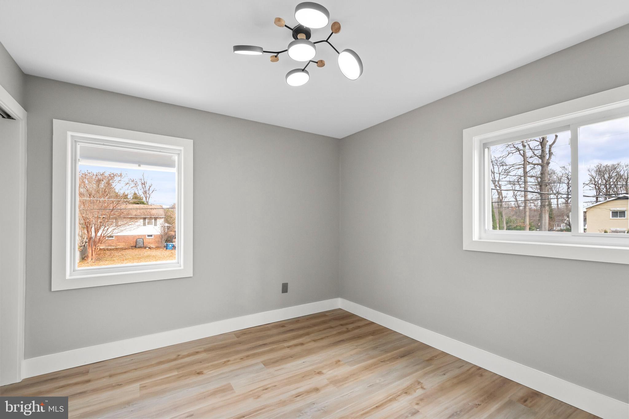 NORTH SPRINGFIELD - Residential