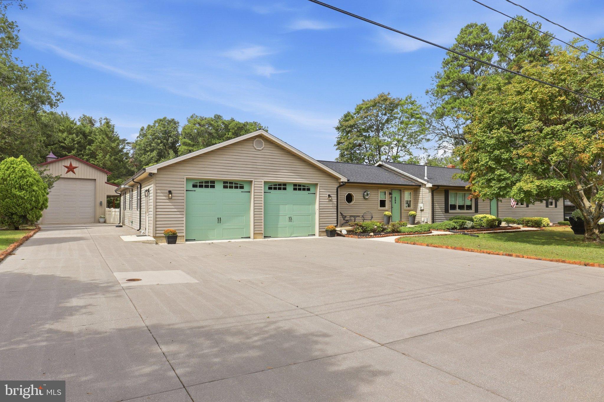 503 LAKEWOOD DRIVE
