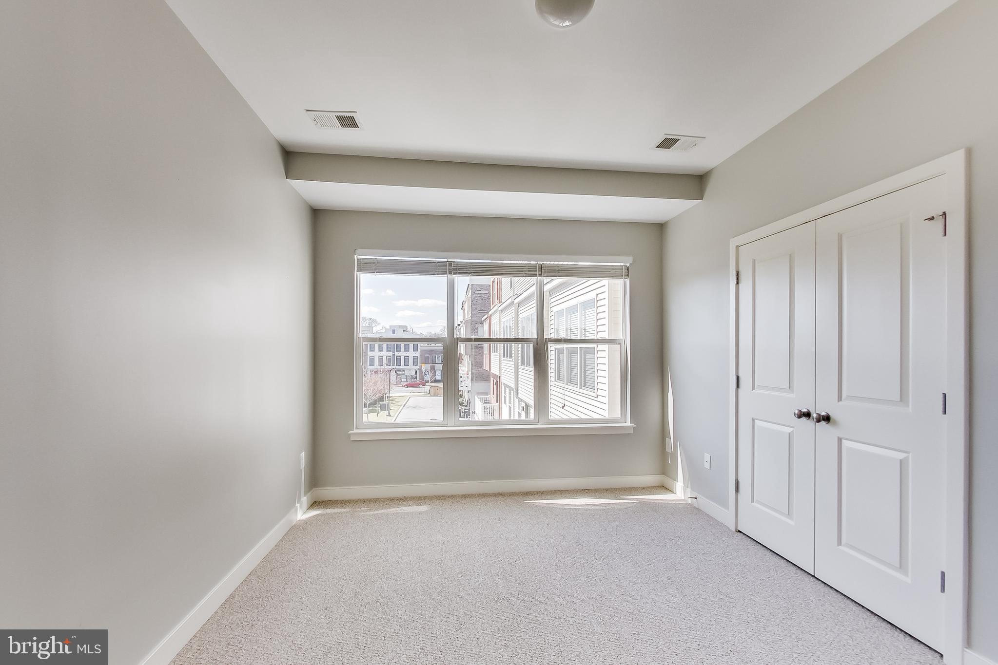 EYA ARTS DISTRICT - Residential