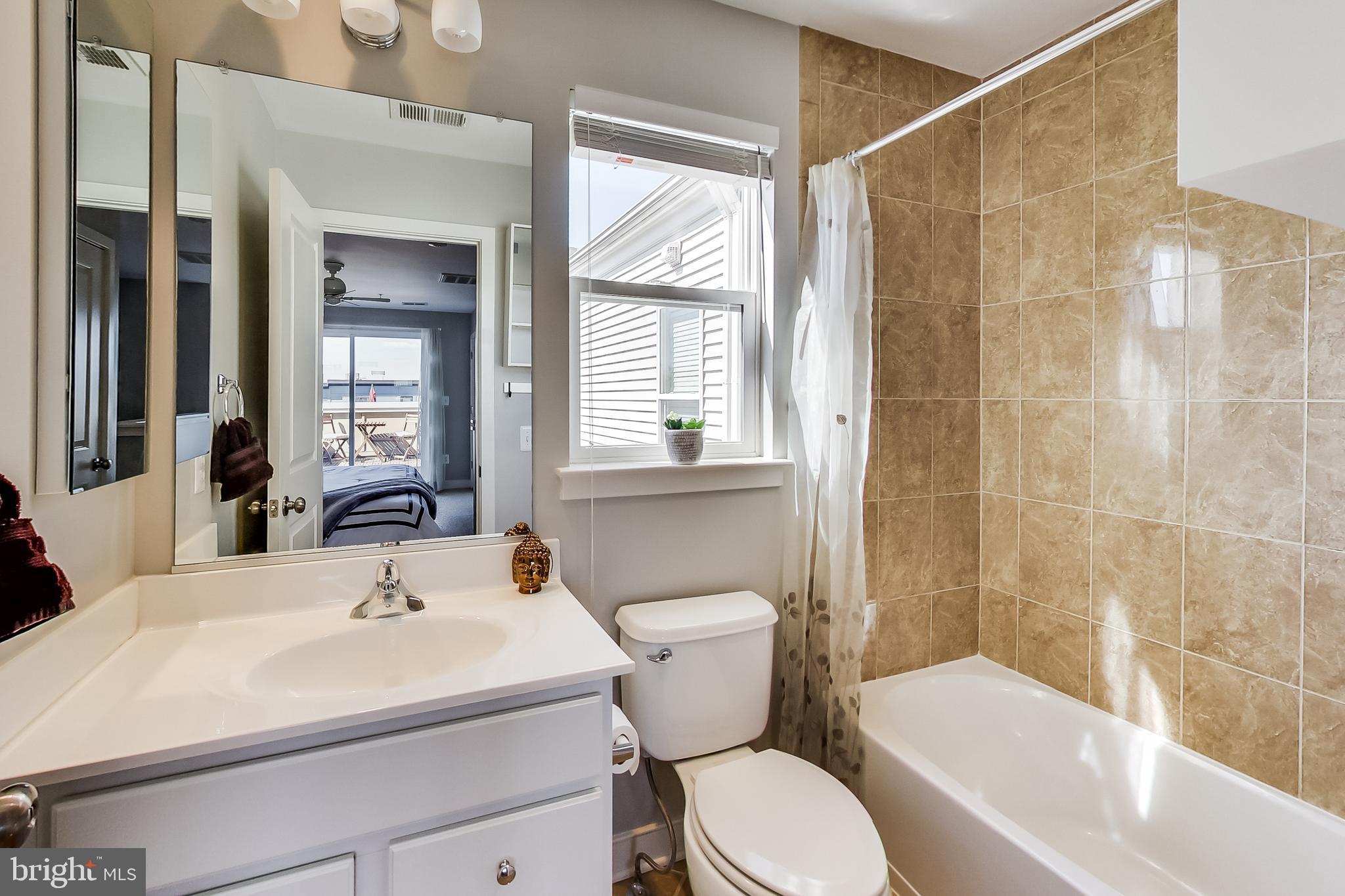 EYA ARTS DISTRICT - Residential