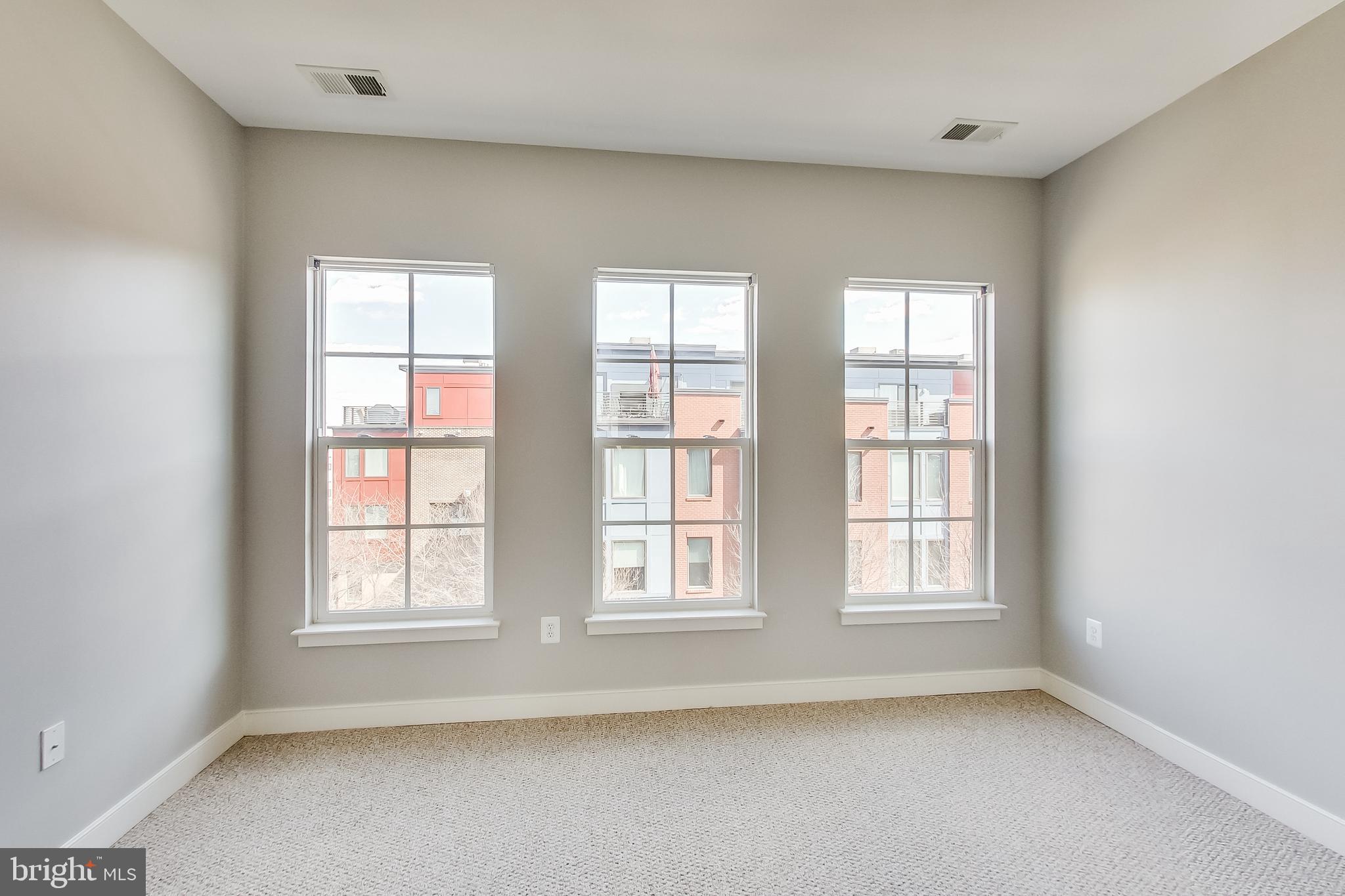 EYA ARTS DISTRICT - Residential