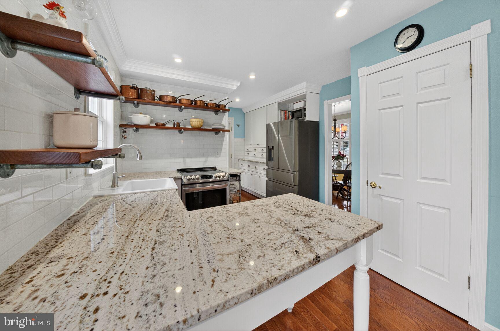 LONG REACH - Residential